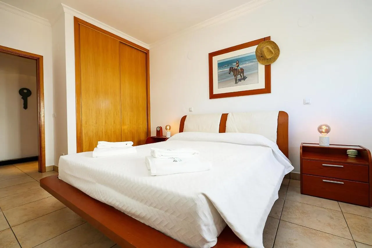 B80 - Gideon Albasol 2 Apartment In Lagos
