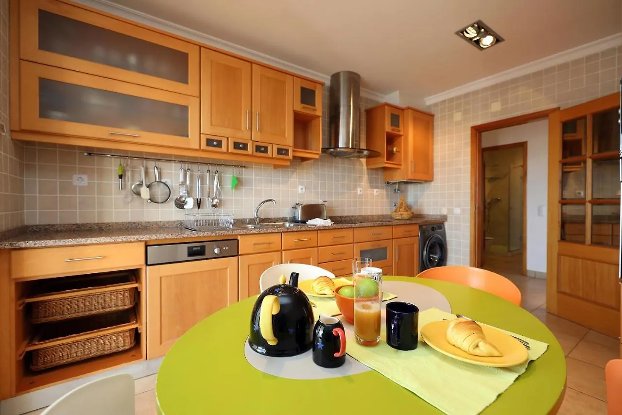 B80 - Gideon Albasol 2 Apartment In Lagos