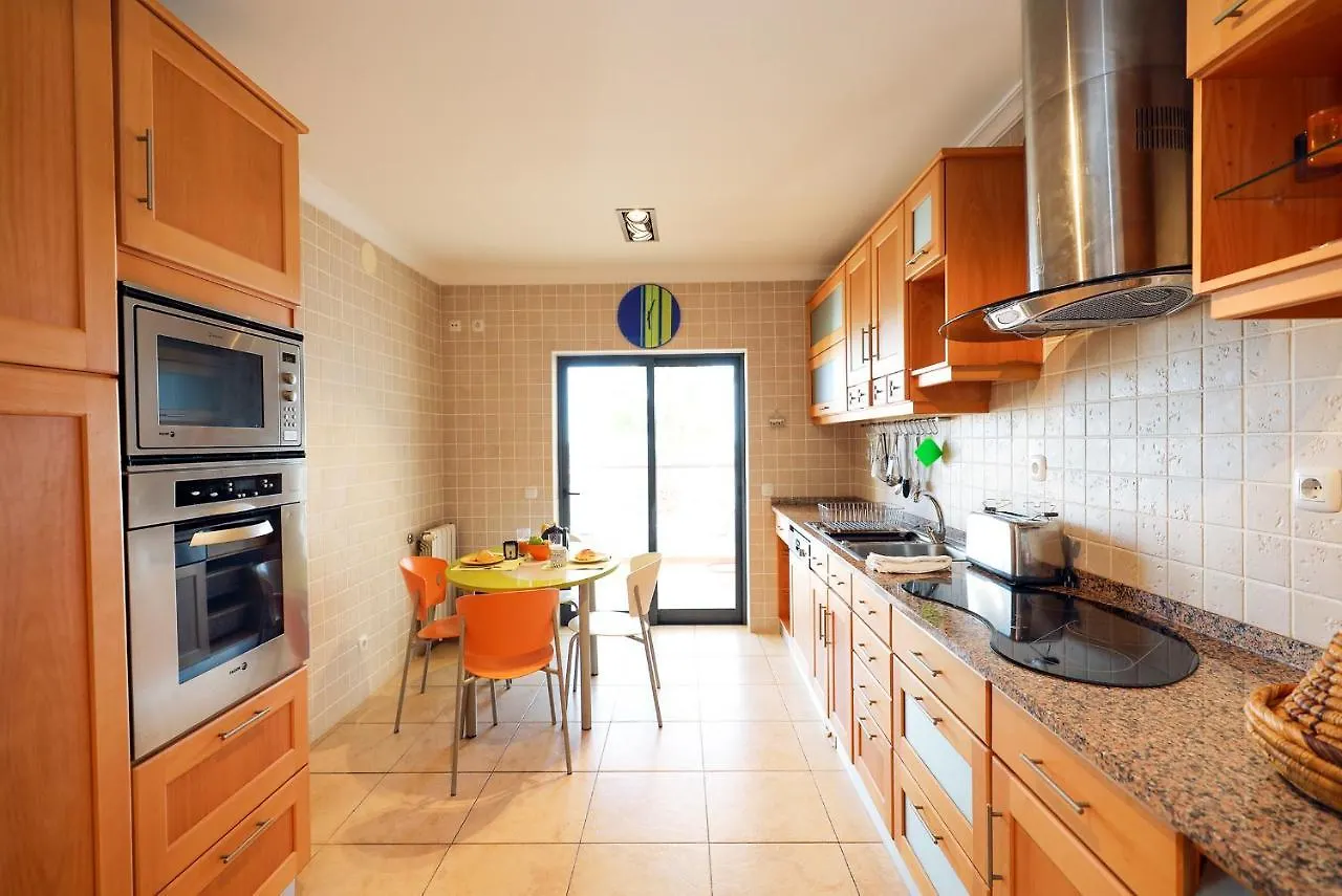 B80 - Gideon Albasol 2 Apartment In Lagos