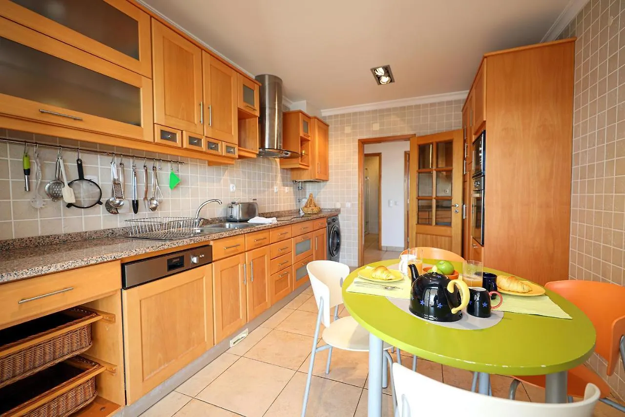 B80 - Gideon Albasol 2 Apartment In Lagos 0*,
