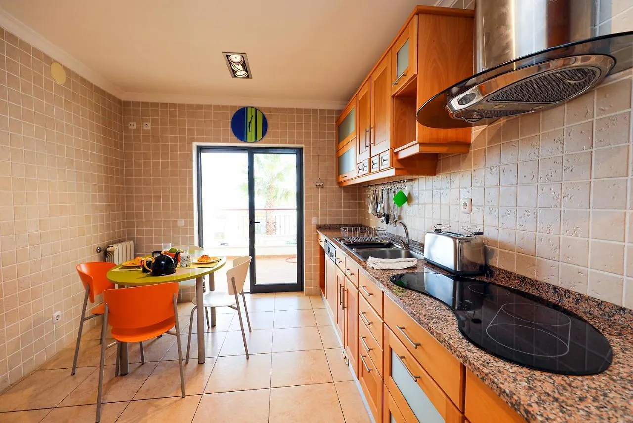 B80 - Gideon Albasol 2 Apartment In Lagos